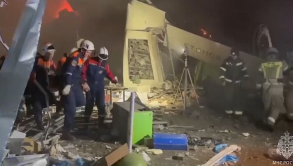 صور.. مقتل 13 شخصًا في انفجار بمحطة بنزين جنوب روسيا