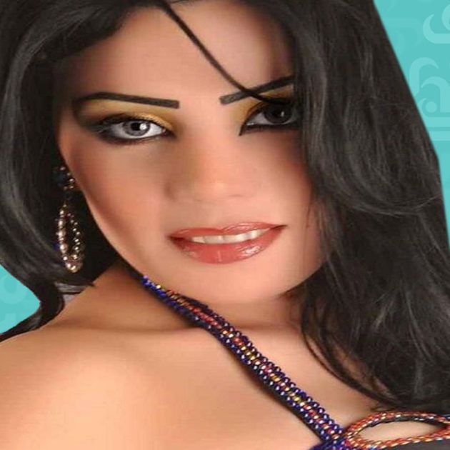 شاهد .. الراقصة كاميليا بالملابس الداخلية مع خالد يوسف