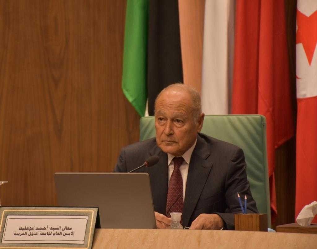 الأمين العام للجامعة العربية يطالب المجتمع الدولي الوقوف بجوار لبنان