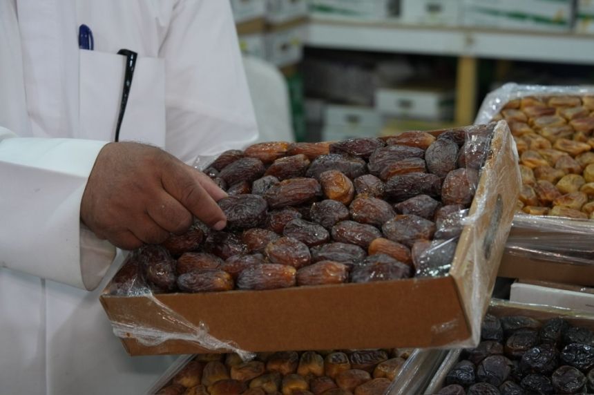 المعرض الموسمي.. الرياض تتباهي بإنتاجها المتميز من التمور