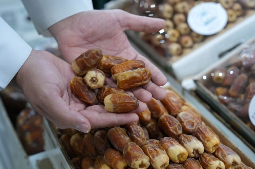 المعرض الموسمي.. الرياض تتباهي بإنتاجها المتميز من التمور
