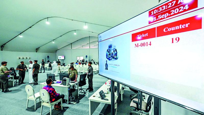 الامارات | «الهوية والجنسية» تتيح لـ «الزائرين المخالفين» البقاء في الدولة بـ «تصريح عمل»    