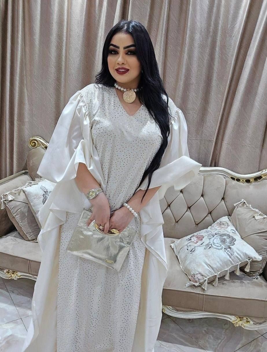 شاهد بالفيديو.. حسناء الفن السوداني تخطف الأضواء بإطلالة ساحرة على طريقة جميلات موريتانيا