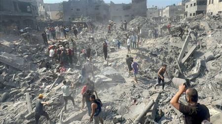 استشهاد 15 فلسطينيا في قصف إسرائيلي على مخيم البريج وسط قطاع غزة