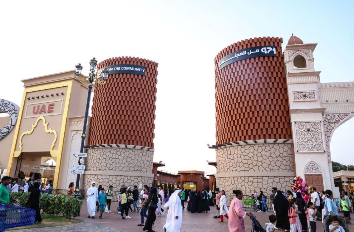 الامارات | وزارة تنمية المجتمع تدعم 31 مشروعاً وطنياً طموحاً في جناح "971.. من المجتمع"