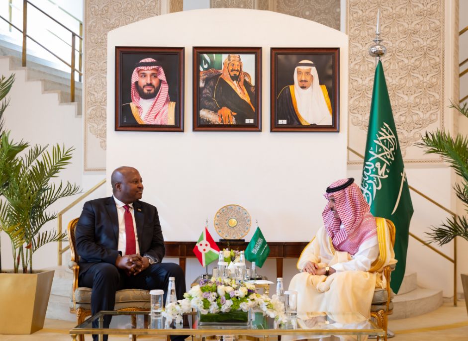 السعودية | وزير الخارجية يستقبل وزير خارجية بوروندي