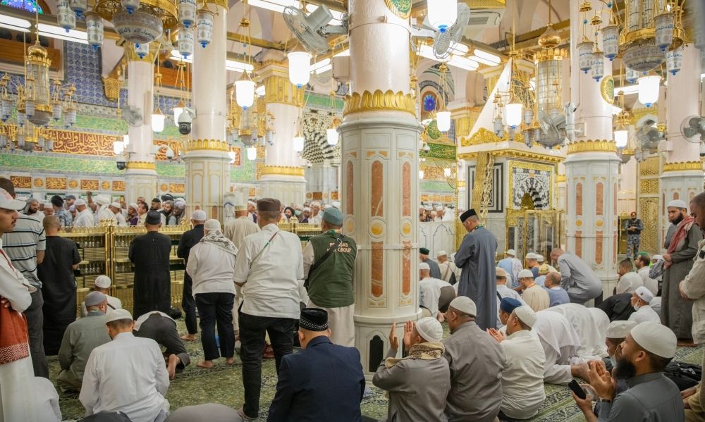 "شؤون الحرمين": فترتان لصلاة الرجال والنساء في الروضة الشريفة بحجز مسبق