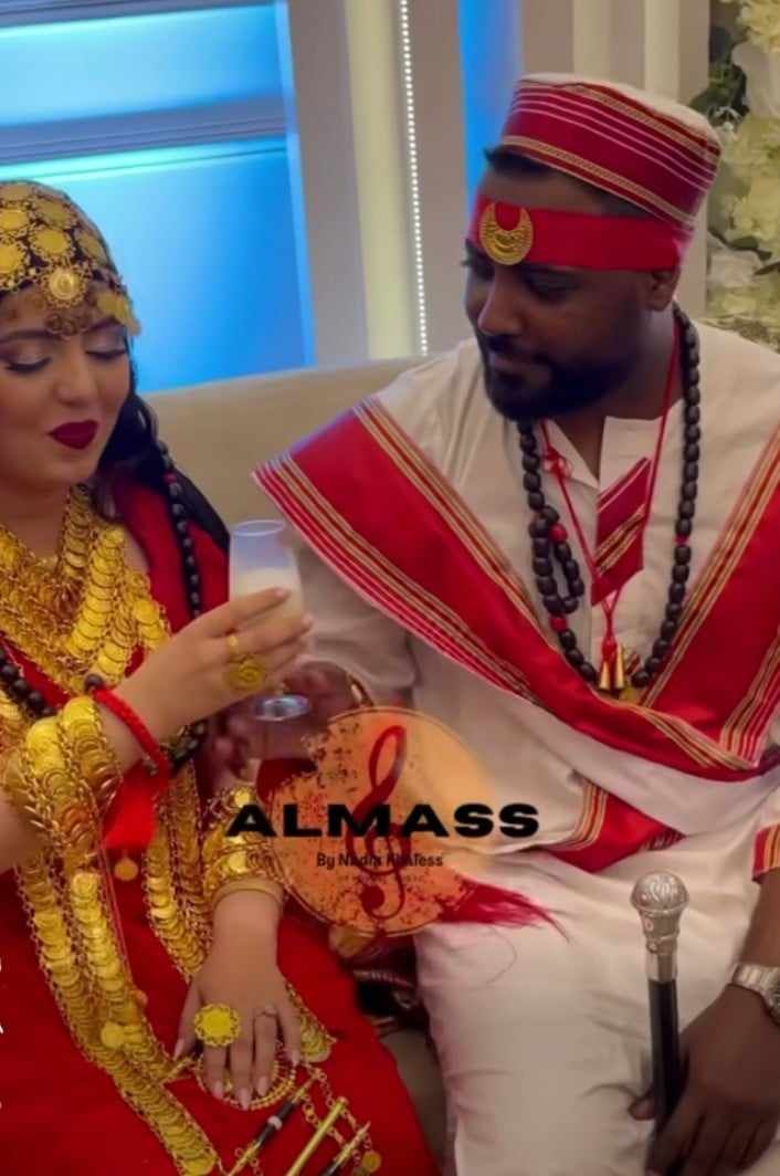 شاهد بالصور والفيديو.. على أنغام الفنانة هدى عربي..شاب سوداني يتزوج من حسناء تونسية والجنس اللطيف يتحسر: (الوطن العربي سرق مواردنا نحنا البعرسنا منو؟)