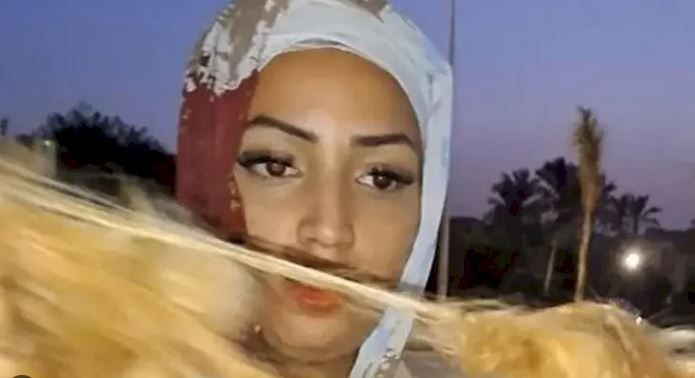 الامارات | مصر.. حلق شعر زوجته وسط الشارع بسبب "تيك توك".. "صورة"