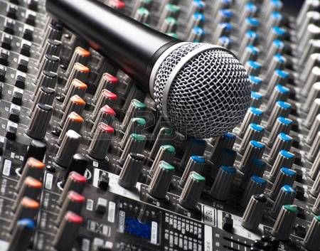 شاهد بالفيديو.. خلال حفل بالقاهرة.. فنانة سودانية تثير ضجة إسفيرية غير مسبوقة.. تحنى ظهرها بطريقة مثيرة أثناء تقديمها وصلة رقص فاضحة وخليعة بمؤخرتها والجمهور يطالب السلطات بالتدخل العاجل
