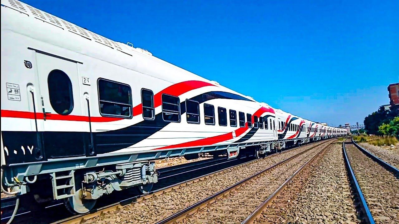 الامارات | قطار يدهس طفلين في مصر بسبب عبورهما القضبان خطأ