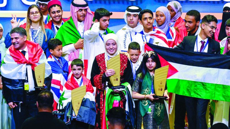 الامارات | فرحة ثلاثية في دبي لأبطال «تحدي القراءة العربي»