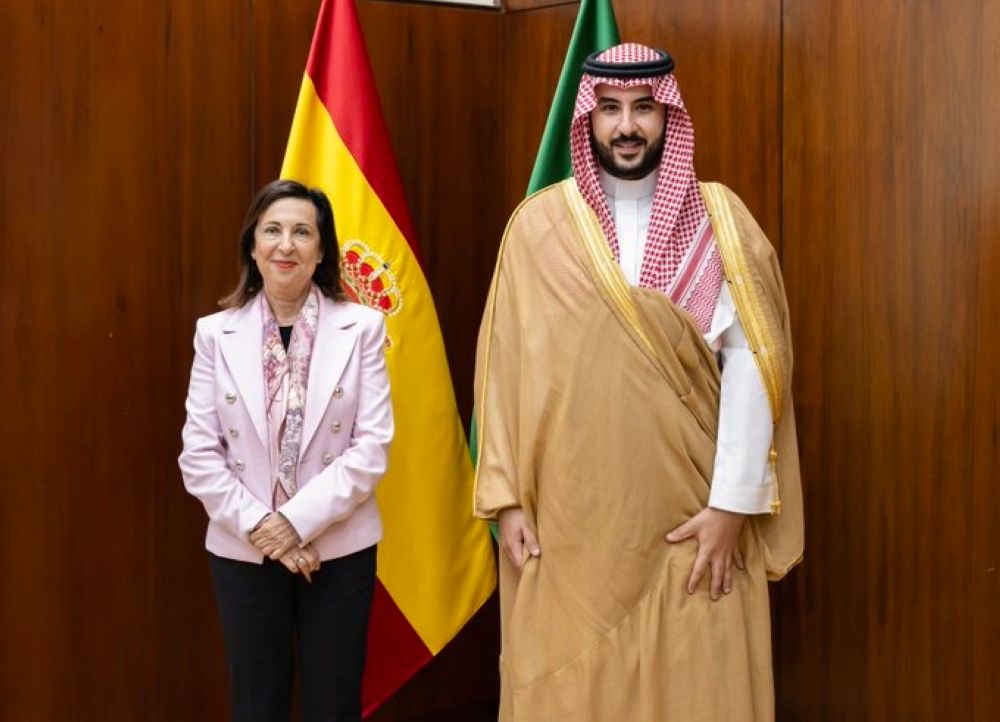 وزير الدفاع ونظيرته الإسبانية يستعرضان مجالات التعاون بين البلدين