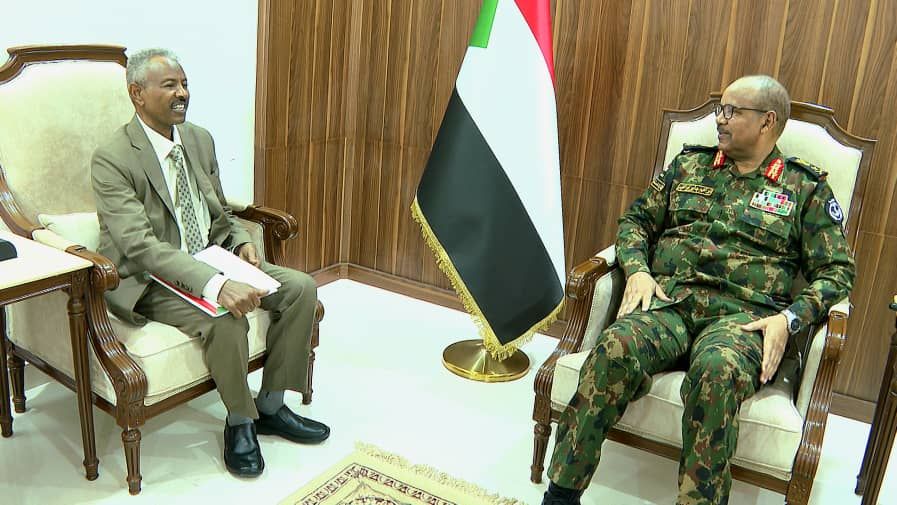 مناقشة استرداد المتهمين الهاربين والموجودين خارج البلاد وإعلان مجموعات جديدة كـ(إرهابيين)