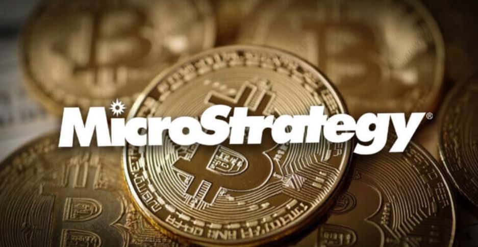 مايكل سايلور يشيد بالبيتكوين بعد تألق شركة مايكروستراتيجي في سوق الأسهم