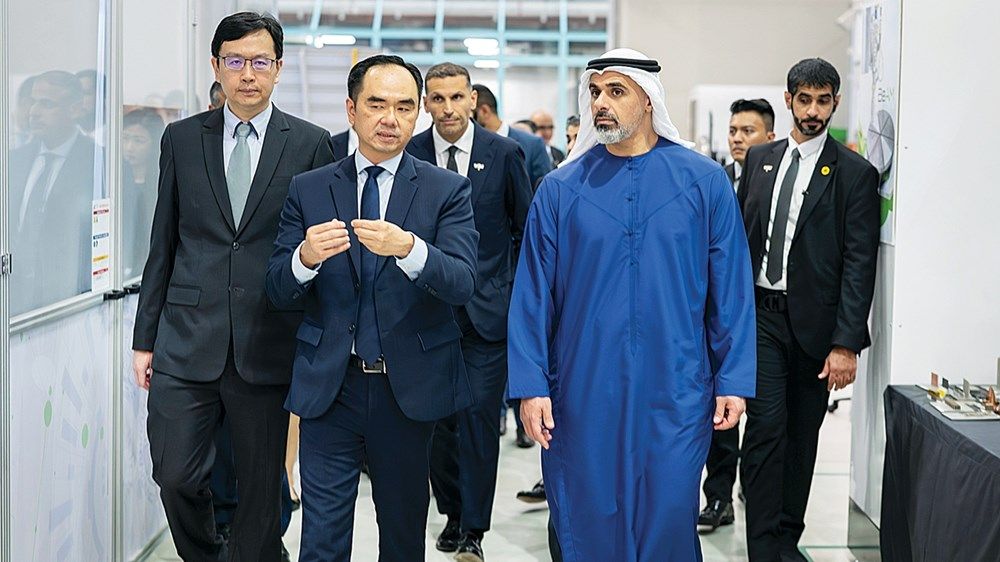 خالد بن محمد بن زايد: تعزيز الشراكات الاستراتيجية التقنية والصناعية والبحثية