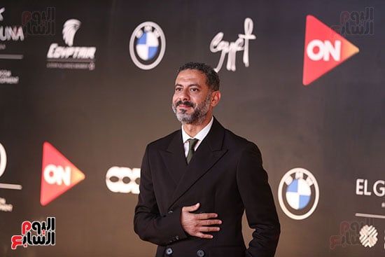 الوقوف دقيقة حدادا على روح حسن يوسف ومصطفى فهمى بختام مهرجان الجونة السينمائى.. صور