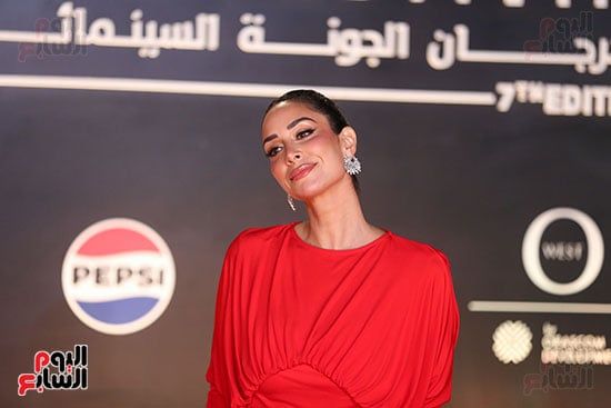 الوقوف دقيقة حدادا على روح حسن يوسف ومصطفى فهمى بختام مهرجان الجونة السينمائى.. صور