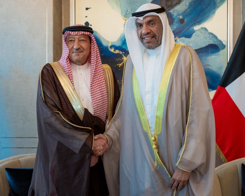 المملكة والكويت تناقشان تعزيز الجهود الدولية في مكافحة الإرهاب
