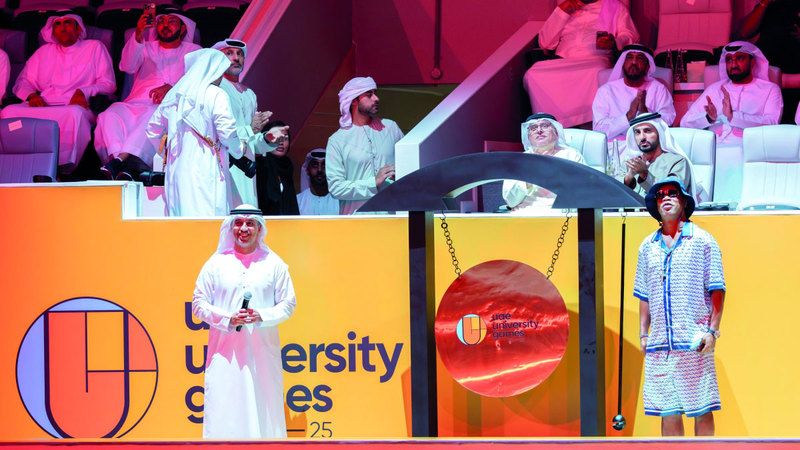 الامارات | رونالدينيو يحضر حفل افتتاح «الألعاب الجامعية» في أبوظبي