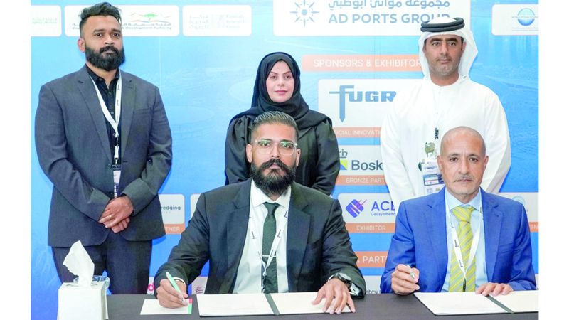 الامارات | استزراع 60 ألف «مرجانة» في 5 محميات بحرية بالفجيرة