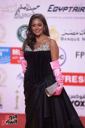 نيللى ونبيلة عبيد ولبلبة وصفية العمرى فى حفل افتتاح مهرجان القاهرة السينمائى