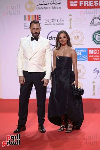 نيللى ونبيلة عبيد ولبلبة وصفية العمرى فى حفل افتتاح مهرجان القاهرة السينمائى