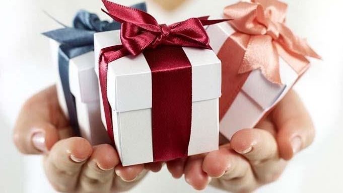 الامارات | هل يحق استرجاع الهدايا بين الأزواج بعد الطلاق؟