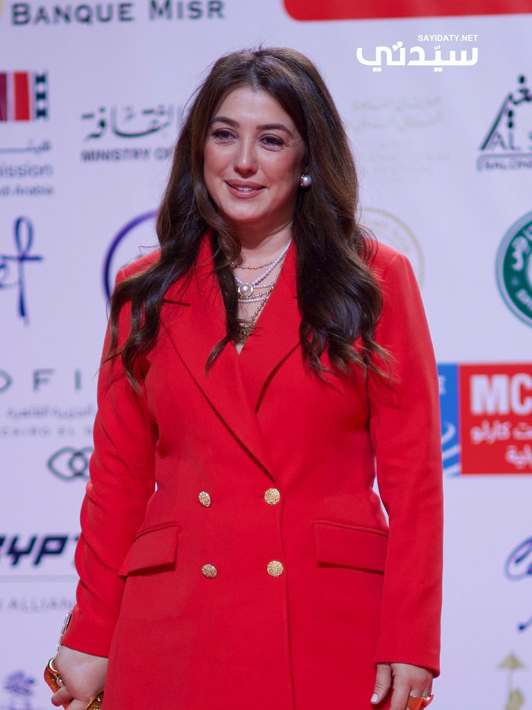 مكياج وتسريحات شعر النجمات في اليوم الثالث لمهرجان القاهرة السينمائي الدولي 2024