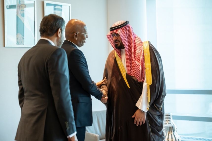 وزير الاقتصاد ونظيره الجيبوتي يناقشان تعزيز التعاون