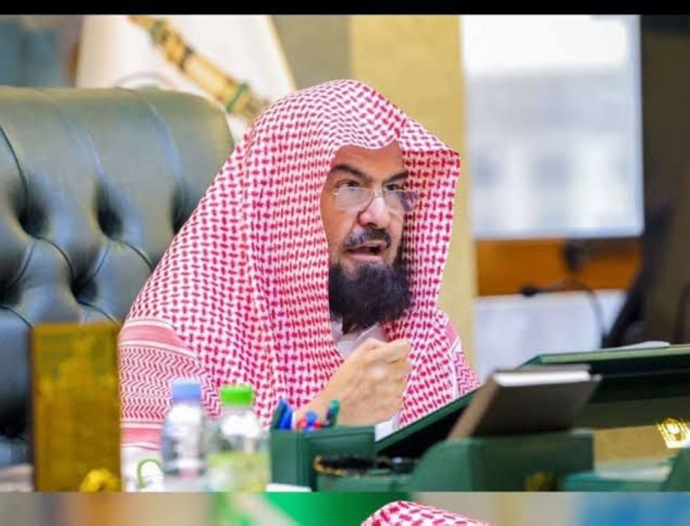 "السديس": الترتيبات التنظيمية للرئاسة ترفع كفاءة الخدمات الدينية بالحرمين
