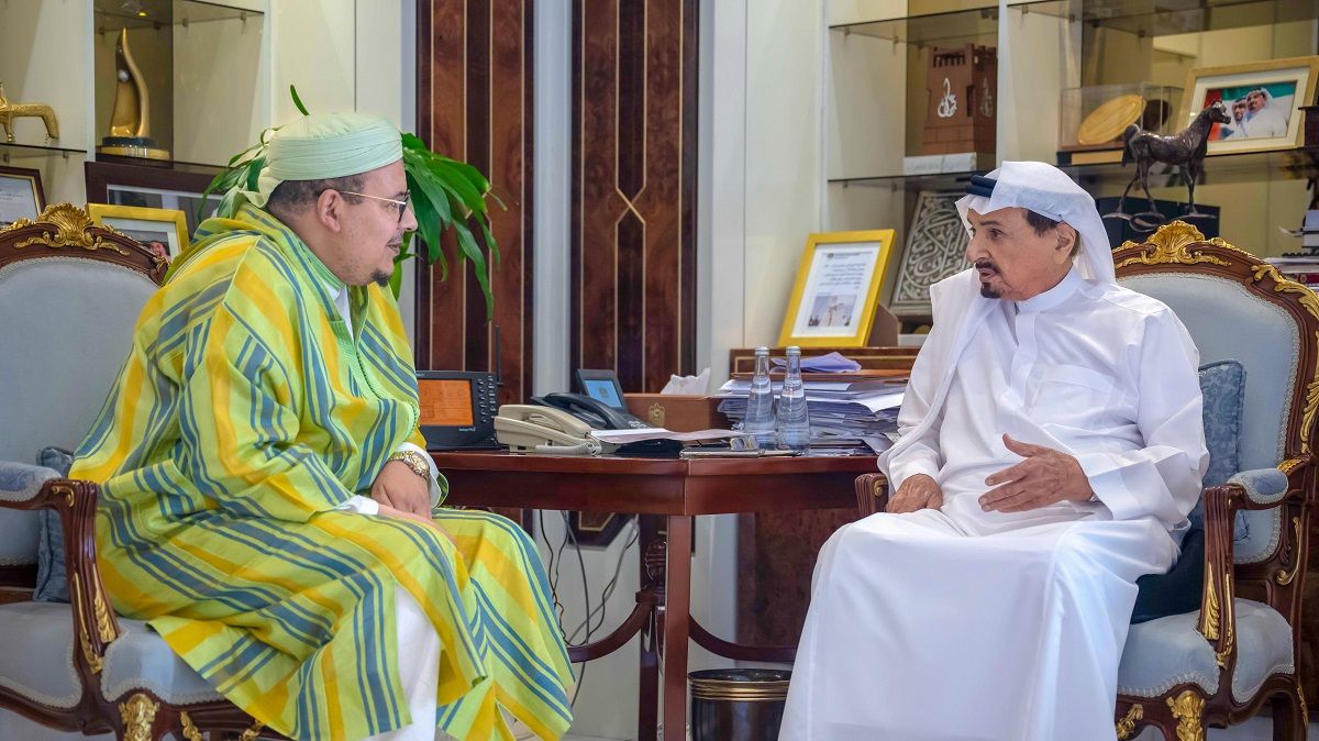 الامارات | حميد بن راشد يستقبل القارئ عمر القزابري ضيف برنامج "المسجد العامر" في عجمان