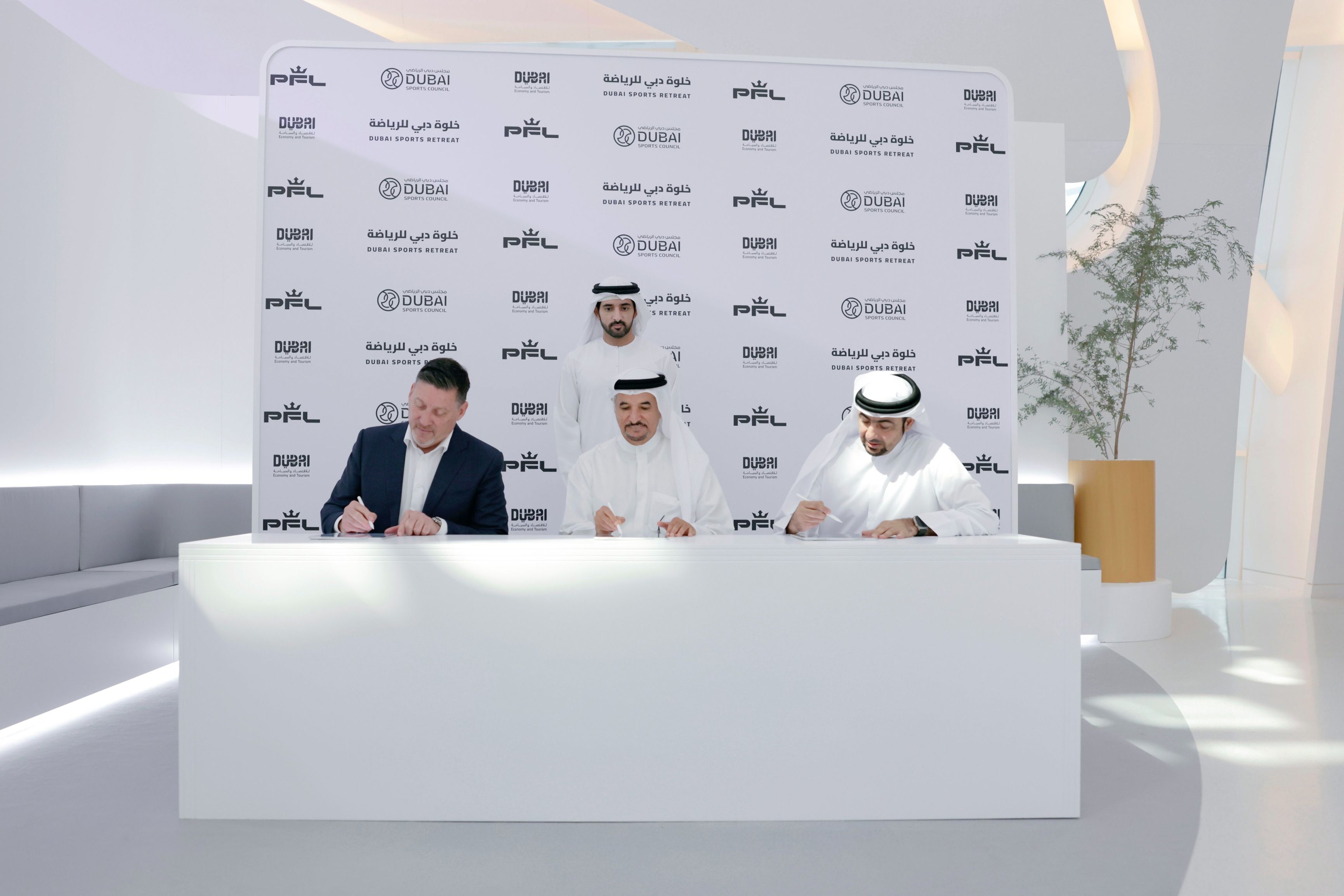 الامارات | حمدان بن محمد يشهد توقيع اتفاقية لإطلاق بطولة عالمية جديدة في مجال الفنون القتالية