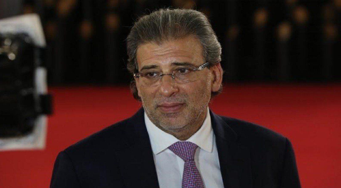 تحطيم مكتب خالد يوسف وترك رسالة تحذير له.. فما القصة؟
