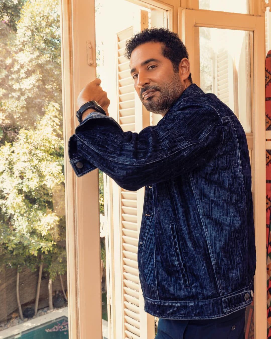 محطات سينمائية بارزة ساهمت في نجومية عمرو سعد في عيد ميلاده