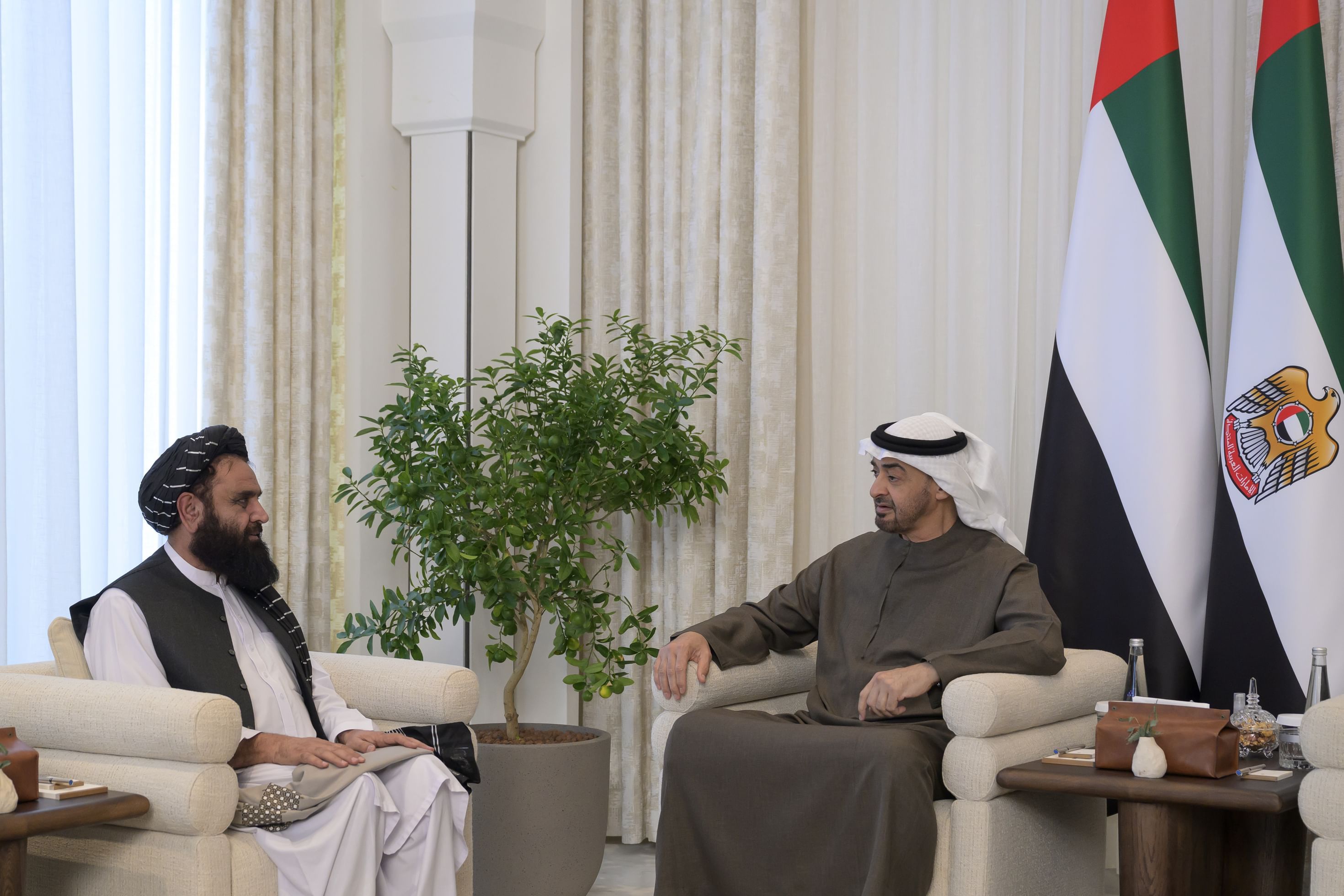 الامارات | رئيس الدولة يؤكد حرص دولة الإمارات على دعم تطلعات الشعب الأفغاني