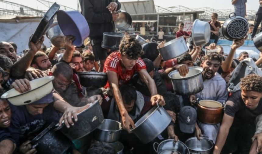 غزة.. ارتفاع عدد شهداء مخيم النصيرات إلى 35 شهيدًا
