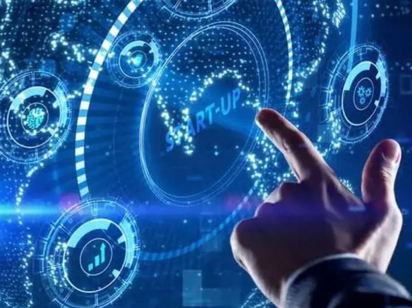 الامارات | الإمارات مركز عالمي رائد للتكنولوجيا والبنية التحتية الرقمية