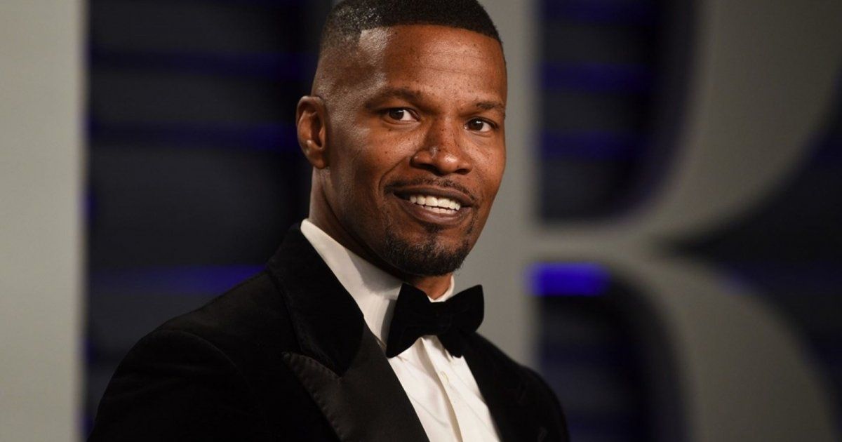 جيمي فوكس يكـ شف تفاصيل أزمته الصحية في عرض خاص بعنوان "Jamie Foxx: What Had Happened Was"