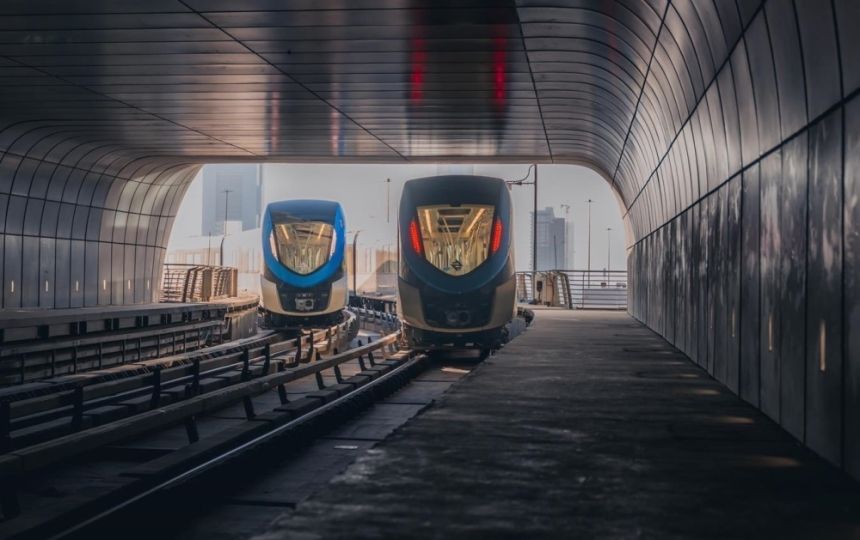 بالمسار الأزرق.. محطتان جديدتان في مترو الرياض تدخلان الخدمة اليوم
