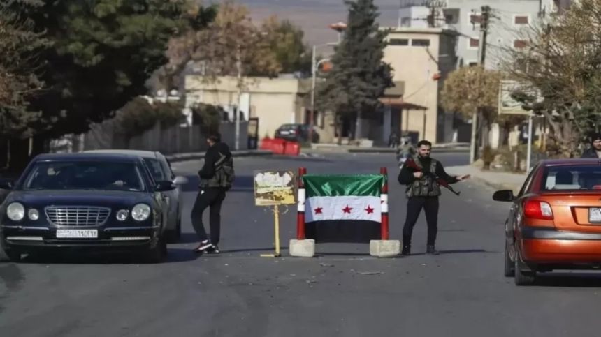 دمشق.. الإدارة العسكرية ترفع حظر التجول وتدعو إلى استئناف العمل