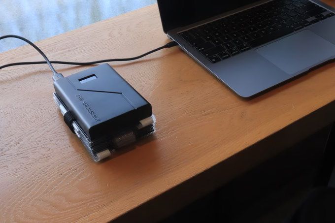 تكنولوجيا: Photonera تطلق بنك طاقة محمول وقابل للطي بشحن شمسي يدعم أجهزة الحاسوب المحمولة