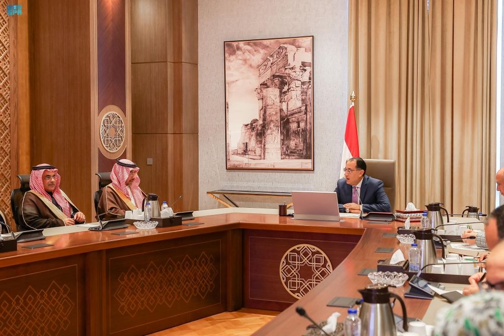 "الخريف" يبحث مع رئيس وزراء مصر تعزيز التكامل الصناعي بين البلدين