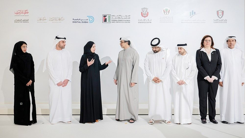 منصور بن زايد: حريصون على تبني أفضل التقنيات والحلول المتقدمة