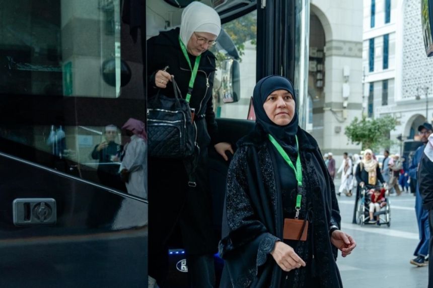 الدفعة الثانية من ضيوف برنامج خادم الحرمين تصل للمدينة المنورة