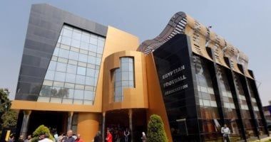 اتحاد الكرة يجتمع بالشركة الإسبانية لتطوير تقنية الـVAR في المسابقات المحلية