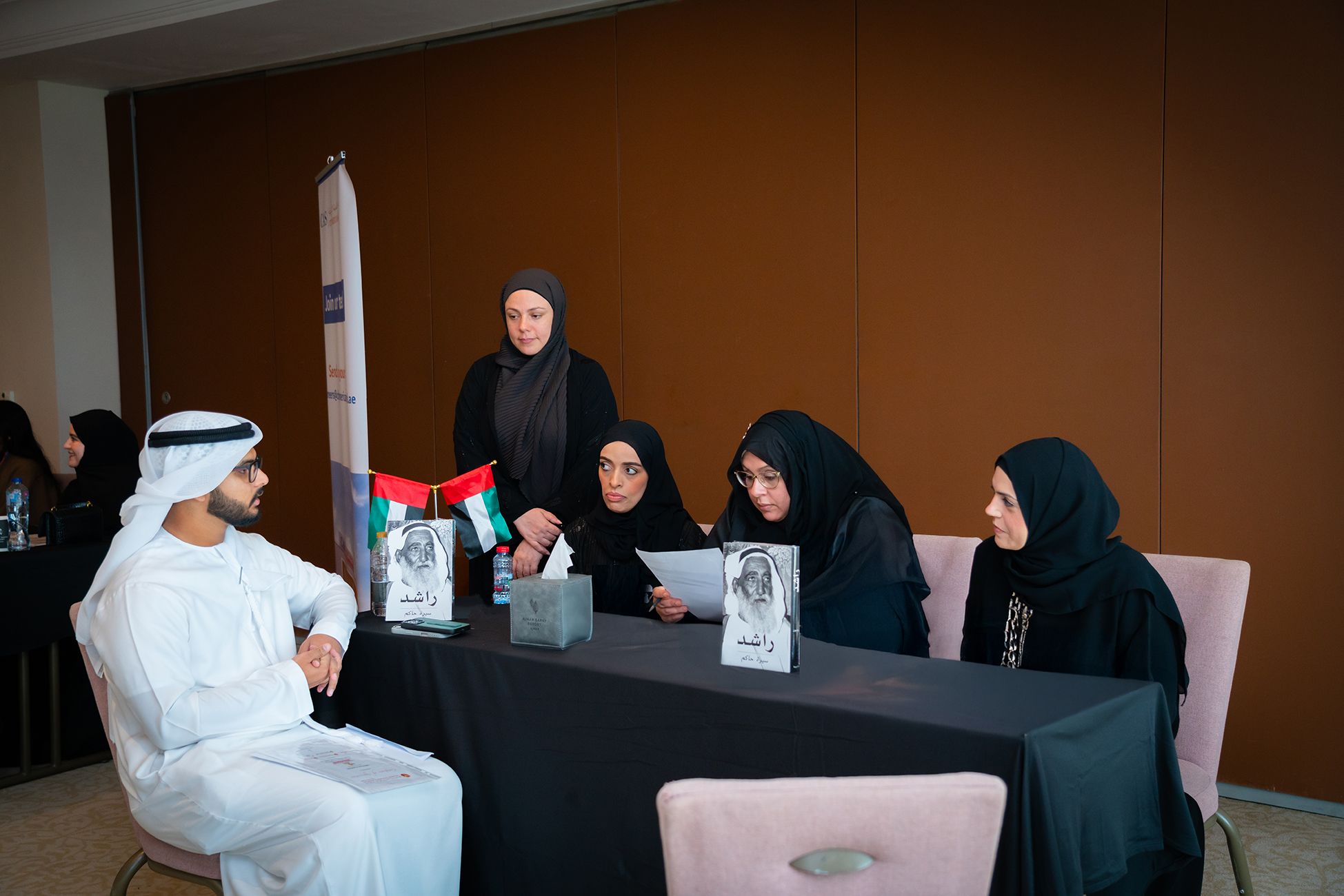 الامارات | 100 شاغر وظيفي يستقطب المواطنين الباحثين عن عمل في عجمان
