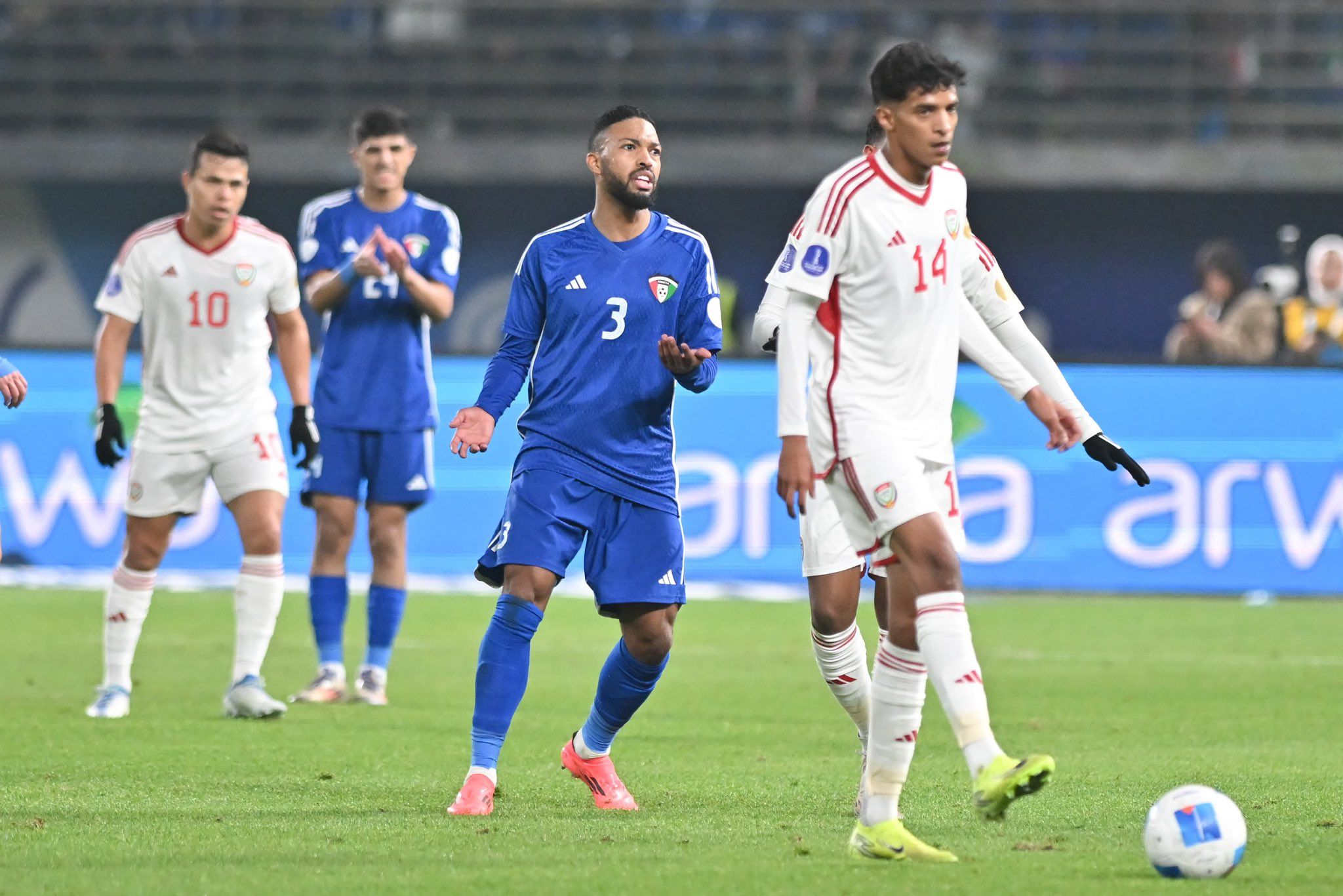 الامارات | مسلم أحمد: طرد كوامي غير صحيح.. والإمارات تستحق ركلة جزاء