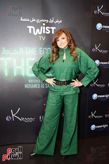 رانيا فريد شوقي وبشرى وميدو عادل في العرض الخاص لفيلم آخر الخط