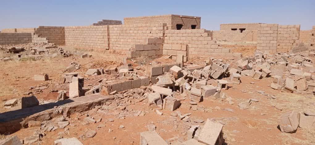 العصابات وعتاة المجرمين يدمرون منازل المواطنين بالفتح ٤ بحثا عن السيخ